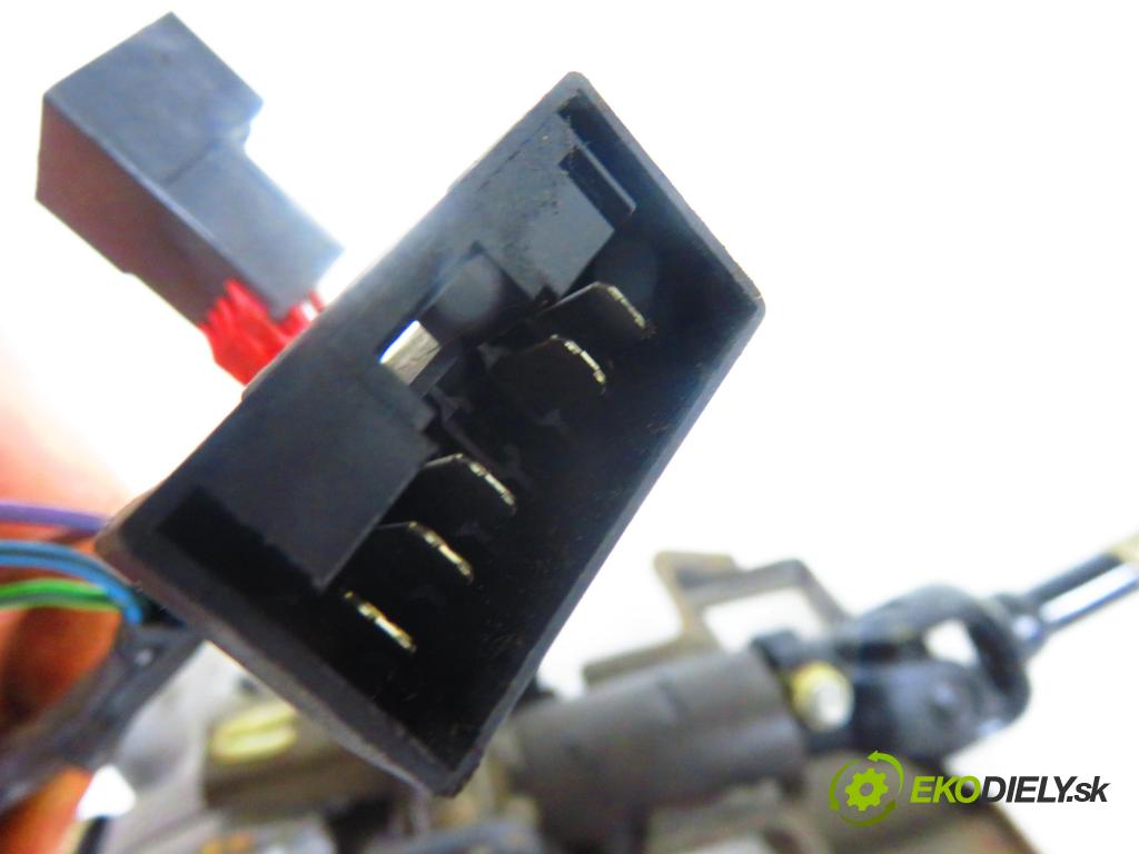 FIAT CINQUECENTO (170_) HB 1996 29,00 0.9 i.e. S (170AF, 170CF) - 1170 A1.046 899,00 Hriadeľ, tyč volantu  (Tyče riadenia (volantu))