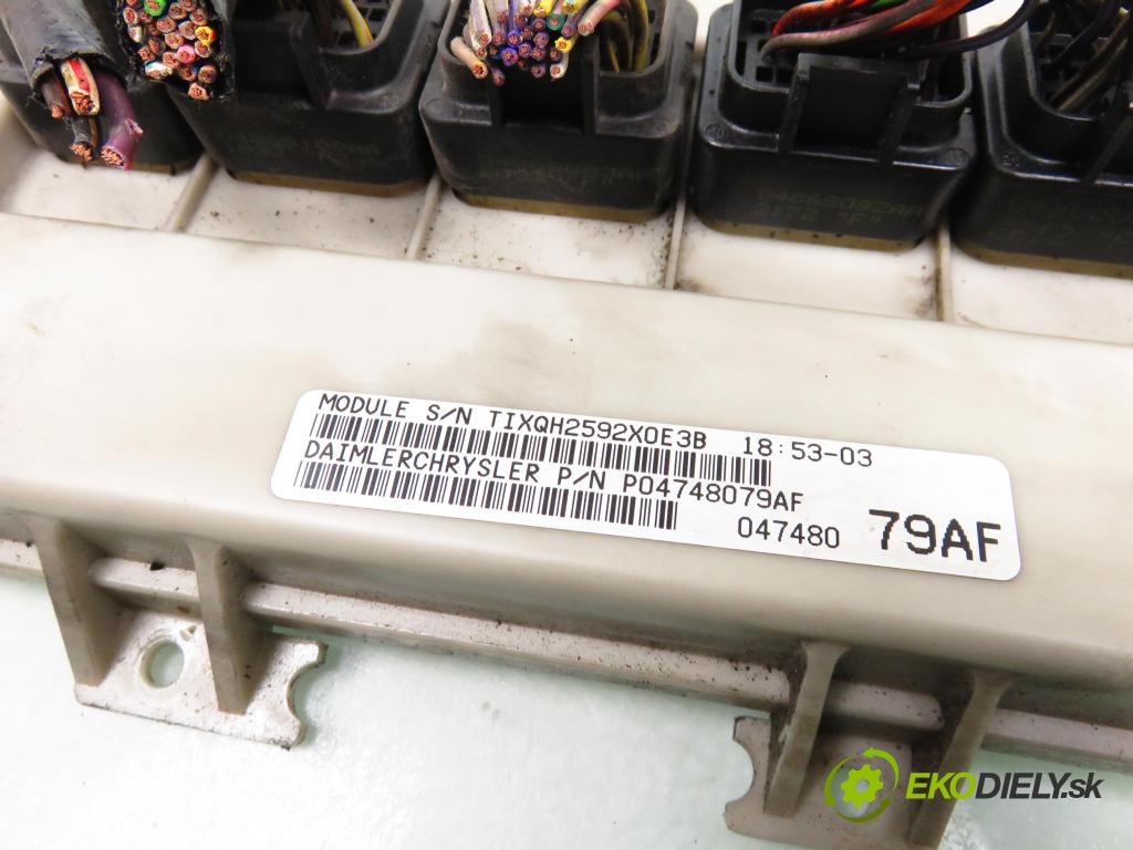 CHRYSLER VOYAGER IV (RG, RS) VAN 2003 105,00 2.5 CRD 143 - ENJ 2499,00 MODUL komfortu P04748079AF