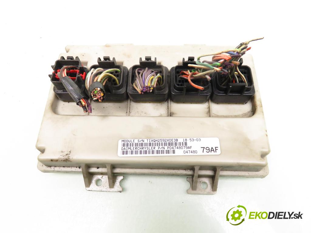CHRYSLER VOYAGER IV (RG, RS) VAN 2003 105,00 2.5 CRD 143 - ENJ 2499,00 MODUL komfortu P04748079AF