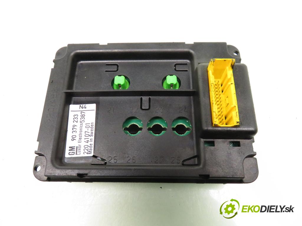 OPEL VECTRA B (J96) SEDAN 1997 85,00 1.8 i 16V ECOTEC  X 18 XE 1799,00 ZOBRAZIT: 90379233 ; 220410701