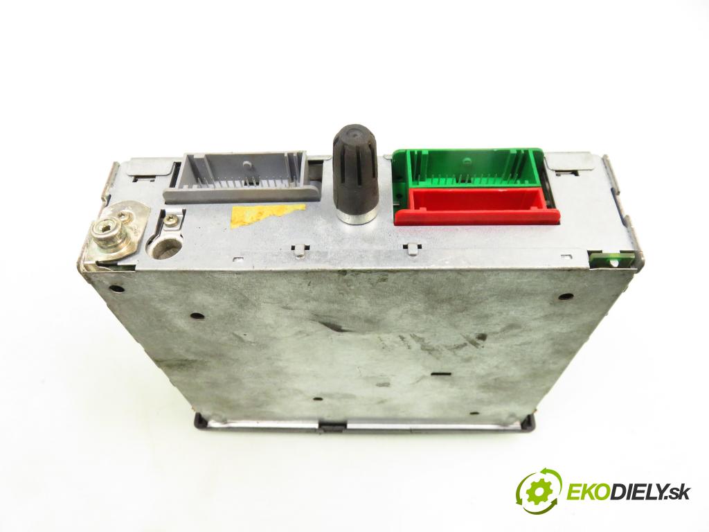 RENAULT LAGUNA II (BG0/1_) HB 2004 74,00 1.9 dCi 101 - F9Q 754 1870,00 čítač navigácie 8200163078A (Elektrosúčasti ostatné)