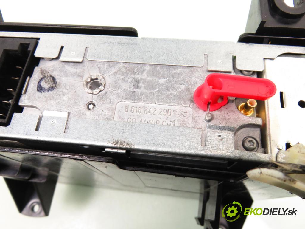 AUDI A2 (8Z0) HB 2003 81,00 1.6 FSI - BAD 1598,00 čítač navigácie 8618842290 ; 8Z0919897 (Elektrosúčasti ostatné)