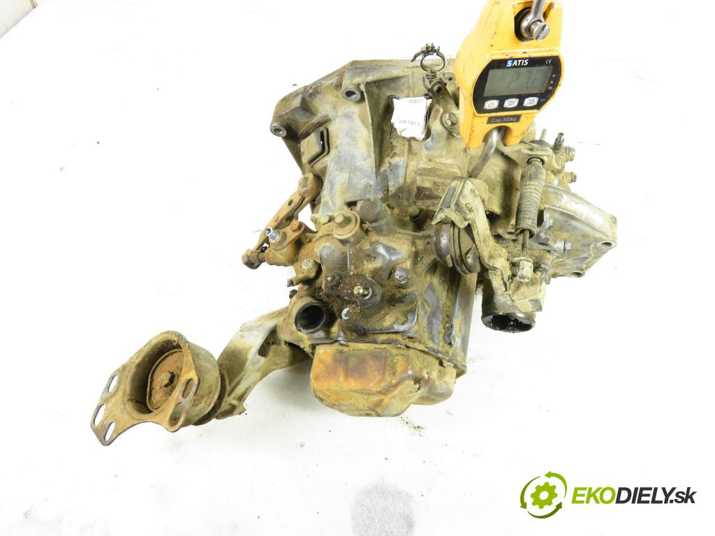 FIAT PUNTO (176_) HB 1998 40,00 55 1.1 - 176 A6.000 1108,00 Prevodovka MANUALNA 7696687