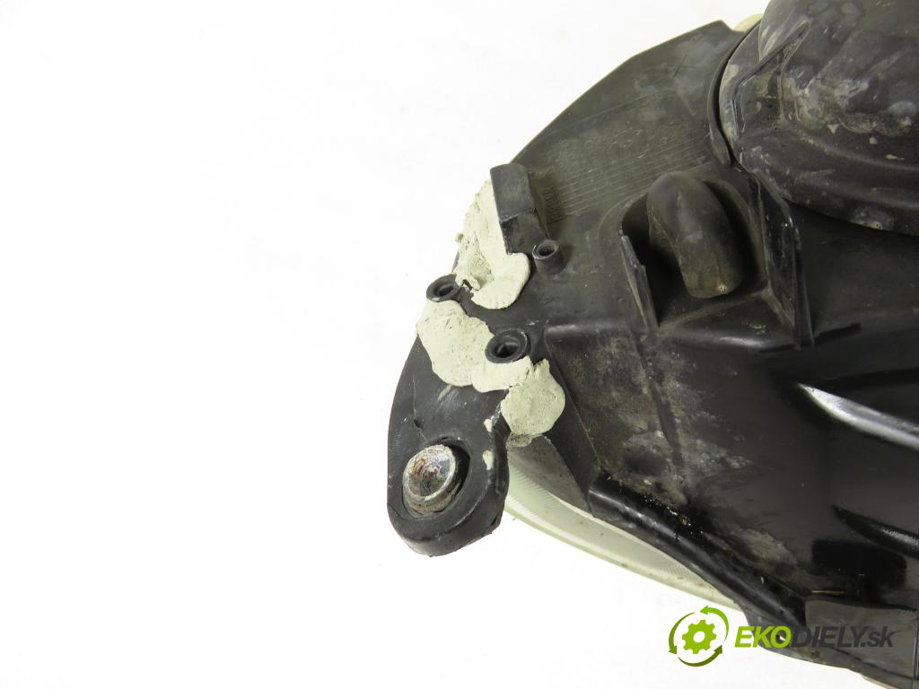 FIAT CROMA (194_) KOMBI 2006 110,00 1.9 D Multijet 150 - 939 A2.000 1910,00 Svetlo LP 51799488; 1307329124