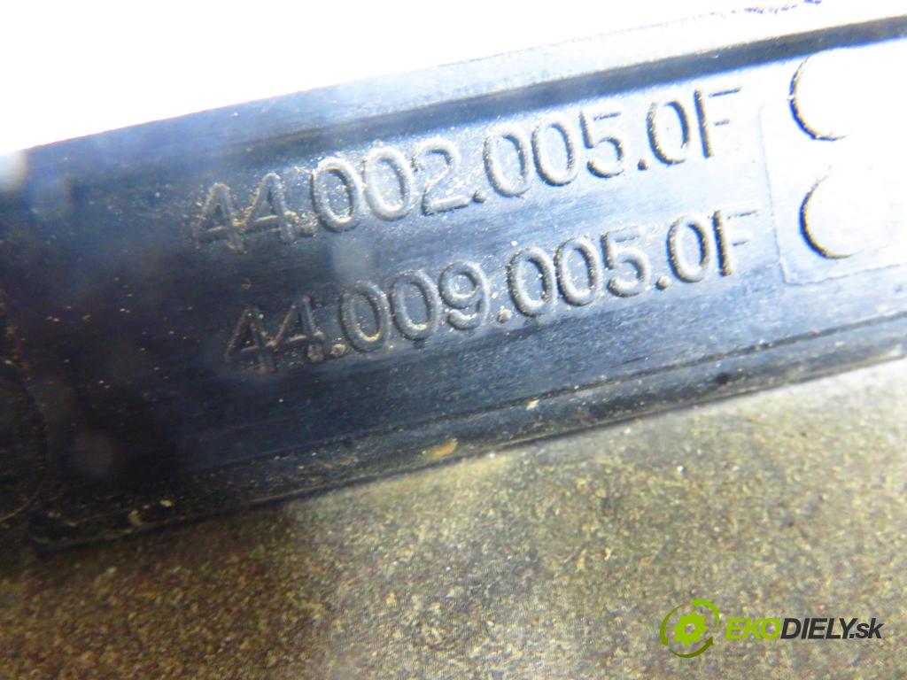 NISSAN SERENA (C23) MINIVAN 1994 49,00 2.0 D - LD20 1952,00 Ventilátor chladič vody 214819c002; 214819C001; 440020050F