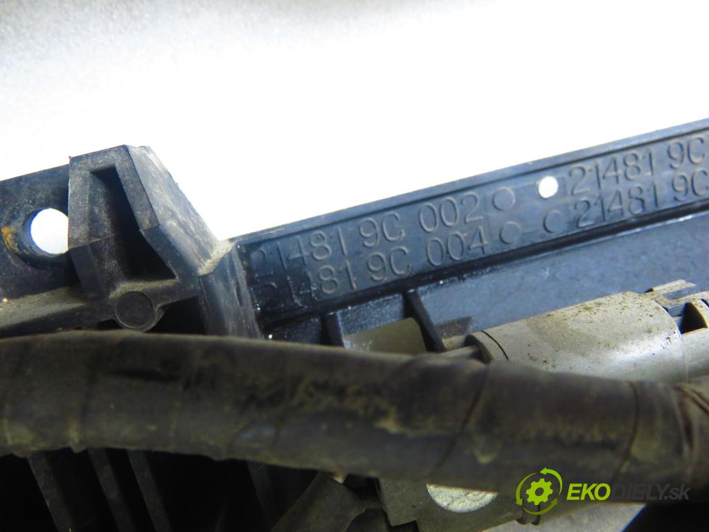 NISSAN SERENA (C23) MINIVAN 1994 49,00 2.0 D - LD20 1952,00 Ventilátor chladič vody 214819c002; 214819C001; 440020050F