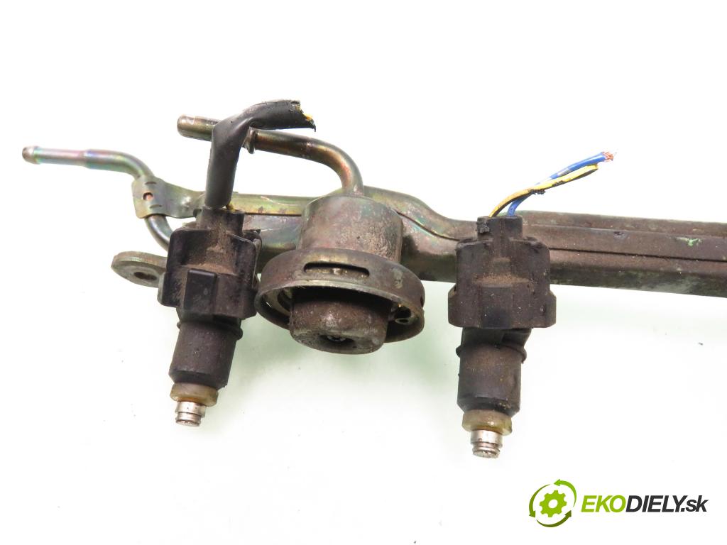 HONDA STREAM (RN) MINIVAN 2001 92,00 1.7 16V (RN1) - D17A2 1668,00 Lišta vstrekovacia  (Vstrekovacie lišty)