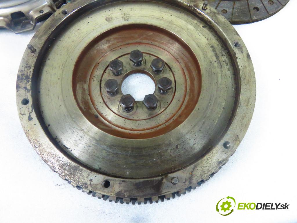NISSAN PRIMERA (P12) LIFTBACK 2003 1870,00 Koła dwumasowe i zamachowe 1870,00 Koleso zotrvačník