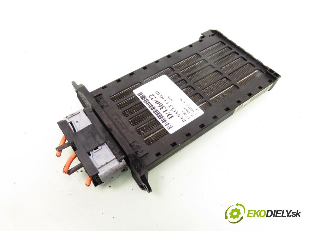 RENAULT CLIO III (BR0/1, CR0/1) HB 2010 50,00 1.5 dCi 68 - K9K 768 1461,00 Výhrevné teleso, radiátor kúrenia elektrická N103789TD (Radiátory kúrenia)