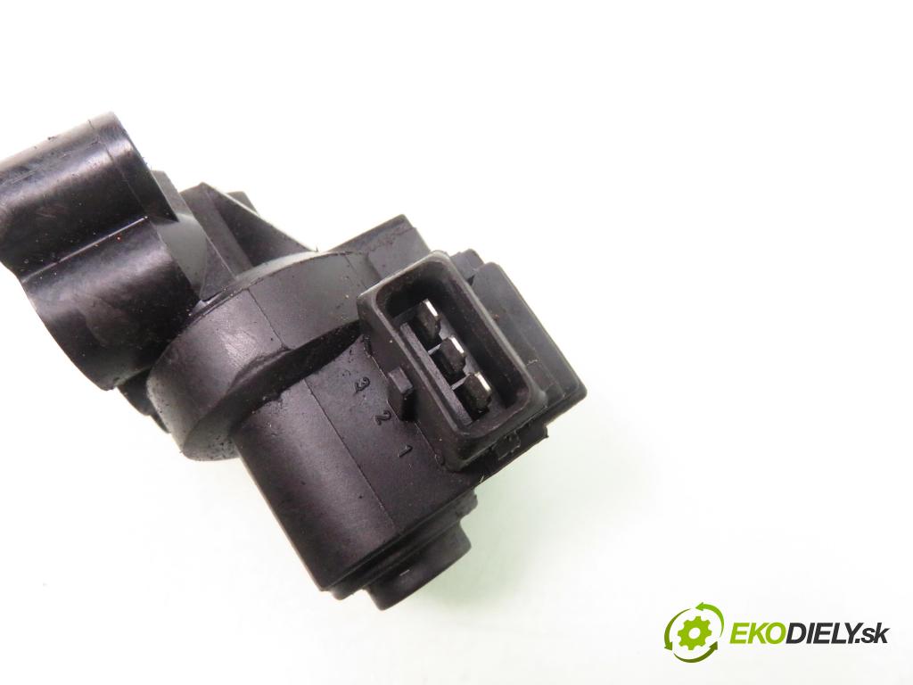 KIA RIO sedan (DC_) HB 2004 60,00 1.3 - A3E 1343,00 Motorček krokový 556072 ; ENH166 (Motorček krokový)