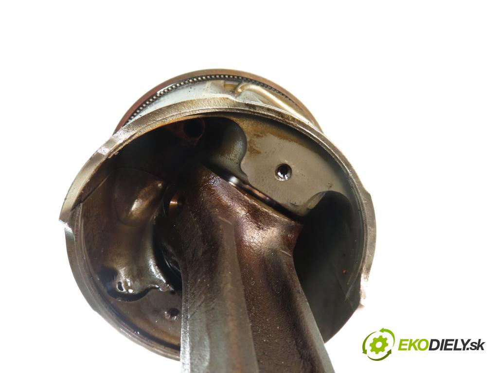 KIA CARNIVAL II (GQ) MINIVAN 2003 106,00 2.9 CRDi - J3 2902,00 (piest