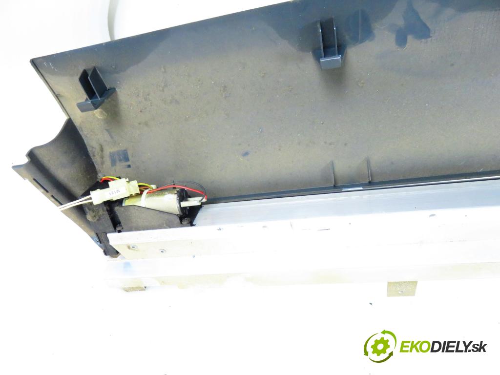 MAN TGA KABINA/PLATFORMA 2003 338,00 D2876 12816,00 Roleta okna 81637036053 (Interiér ostatní)