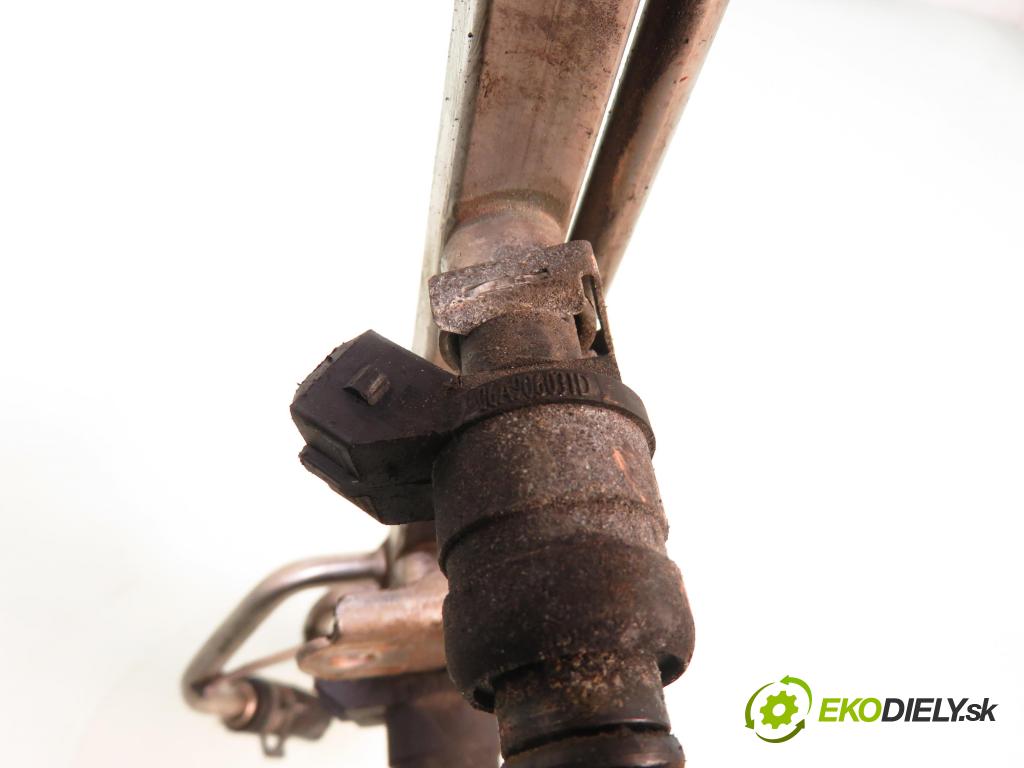 VW GOLF IV (1J1) HB 1998 92,00 1.8 20V 125 - AGN 1781,00 Lišta vstrekovacia 06A906031D; 06A133317E (Vstrekovacie lišty)