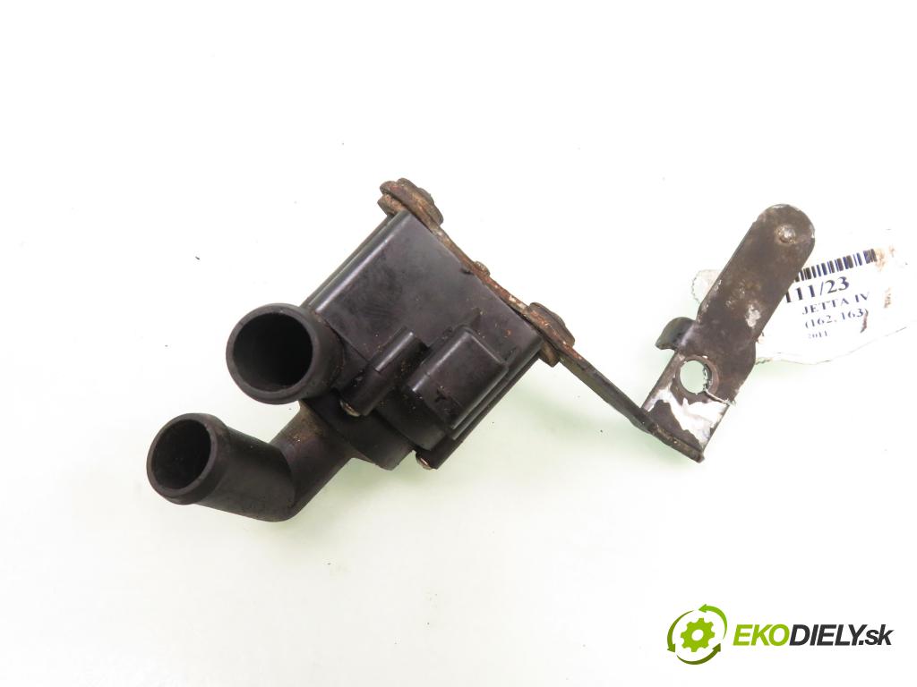 VW JETTA VI (162, 163) SEDAN 2011 77,00 1.6 TDI - CAYC 1598,00 pumpa vody 831072; 0048921 (Vodní pumpy)