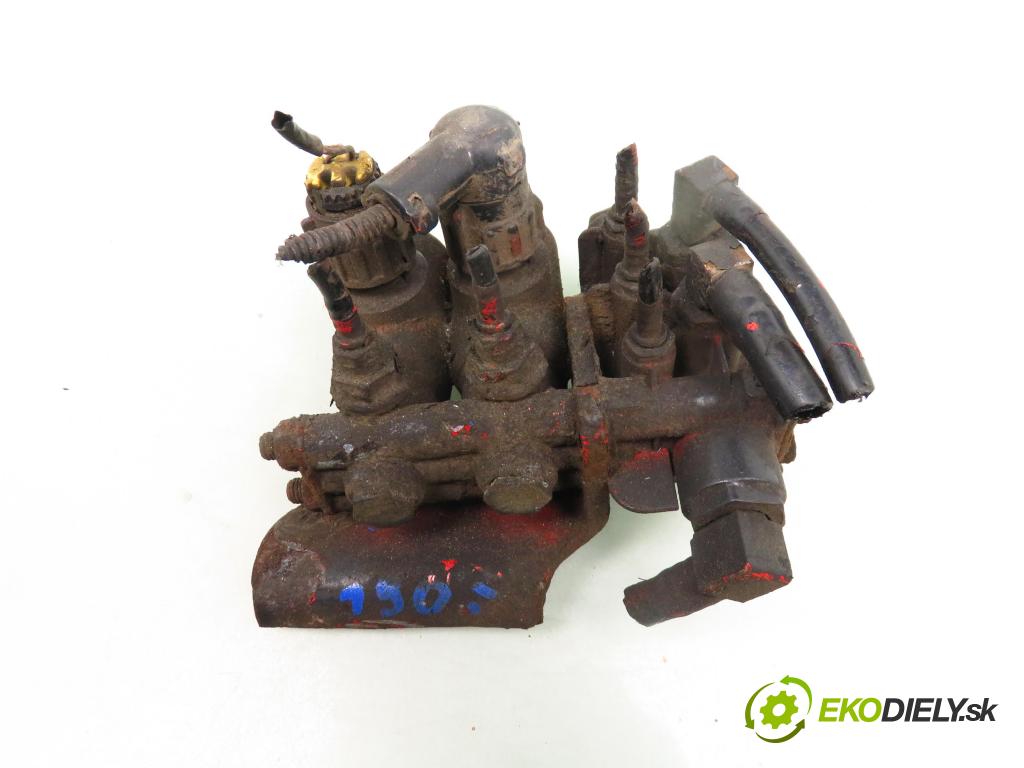 MAN TGA KABINA/PLATFORMA 2003 338,00 D2876 12816,00 VENTIL PNEUMATICKÝ: 81981836000