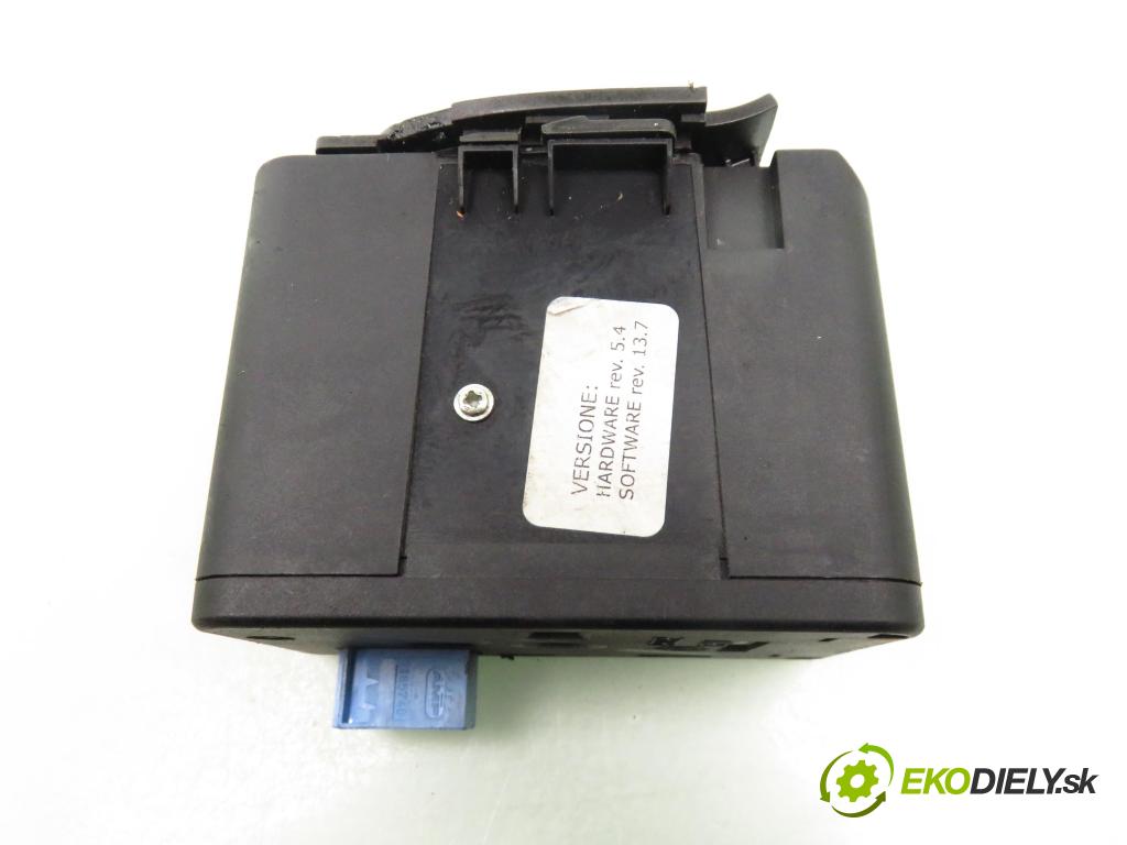 FIAT CROMA (194_) KOMBI 2006 110,00 1.9 D Multijet 150 - 939 A2.000 1910,00 spinačka 7354312800 (Spínacie skrinky a kľúče)