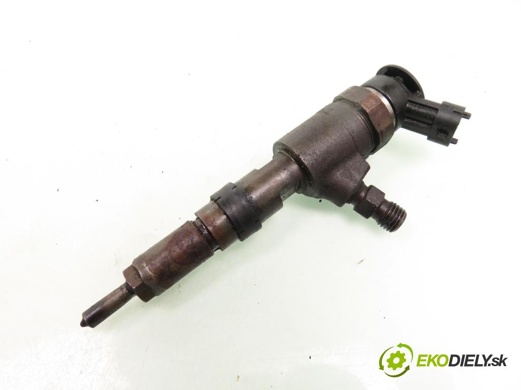 PEUGEOT 206 liftback (2A/C) HB 2004 50,00 1.4 HDi 8V 70 - 8HZ 1398,00 vstrekovač 0445110135   (Vstrekovač paliva)