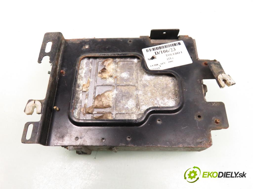 SEAT TOLEDO I (1L) SEDAN 1999 81,00 1.9 TDI 110 - AFN 1896,00 Riadiaca jednotka Motor 028906021EF; 0281001582