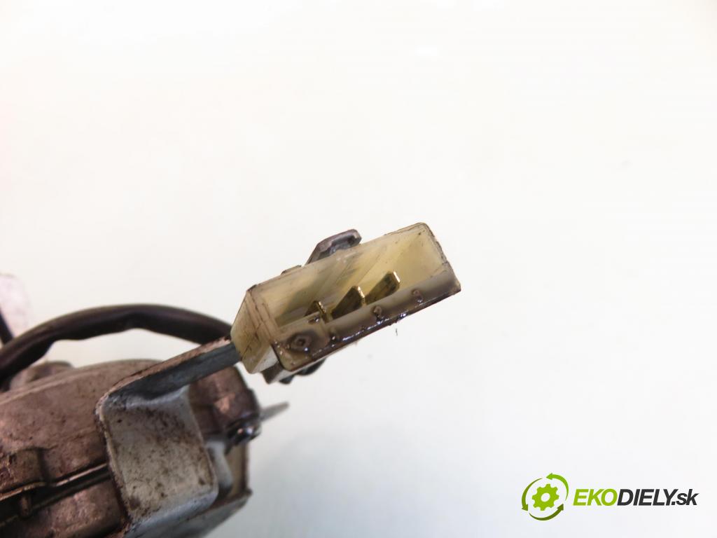 RENAULT KANGOO (KC0/1_) KOMBIVAN 2005 48,00 1.5 dCi 70 - K9K 704 1461,00 motorek stěrače ZADNÍ: 0390206101 ; 7700308806