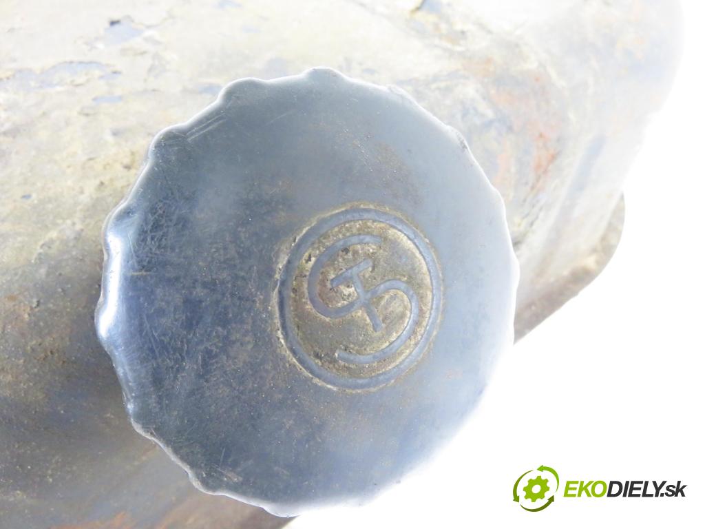 FSC STAR 742 4X2 KABINA/PLATFORMA 1997 80,00 4CT107 4360,00 Nádržka paliva diesel 