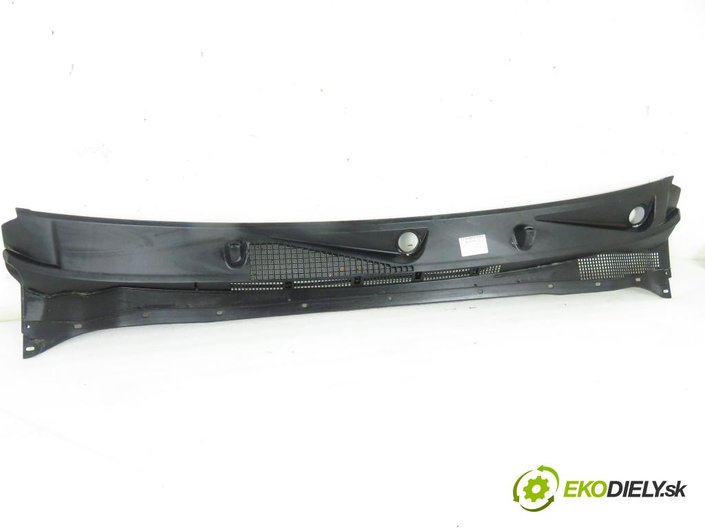 NISSAN PATHFINDER III (R51) SUV 2005 198,00 4.0 4WD 269 - VQ40DE 3954,00 Torpédo, plast pod čelné okno 66862 (Torpéda)