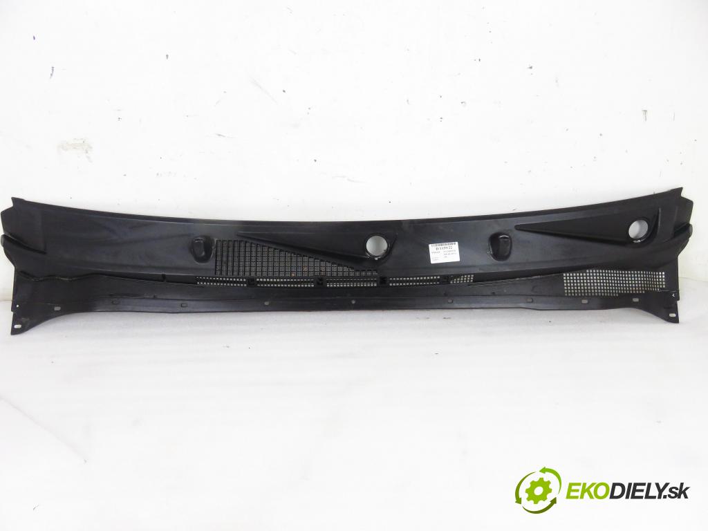 NISSAN PATHFINDER III (R51) SUV 2005 198,00 4.0 4WD 269 - VQ40DE 3954,00 Torpédo, plast pod čelné okno 66862 (Torpéda)