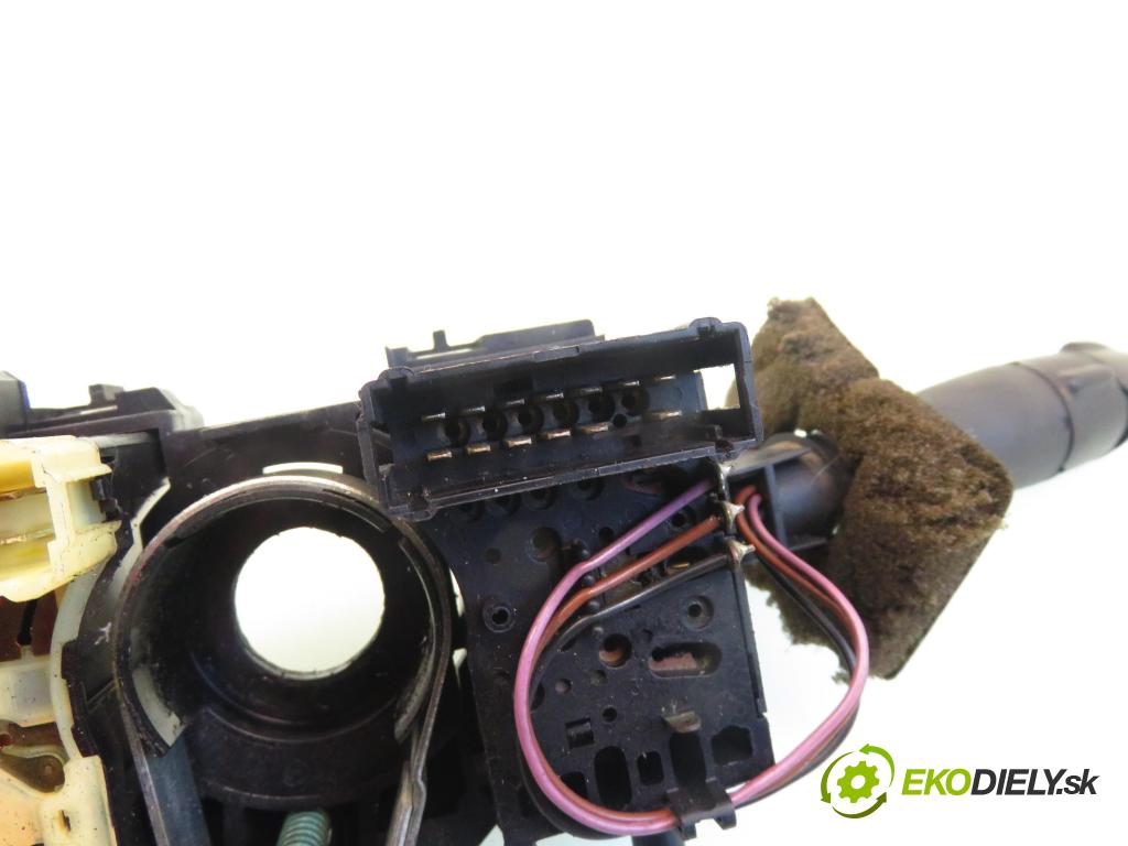 RENAULT LAGUNA I (B56_, 556_) LIFTBACK 1998 83,00 2.0 8V 113 - F3R 722 1998,00 páčka/prepínač 7700411792 ; 54034378