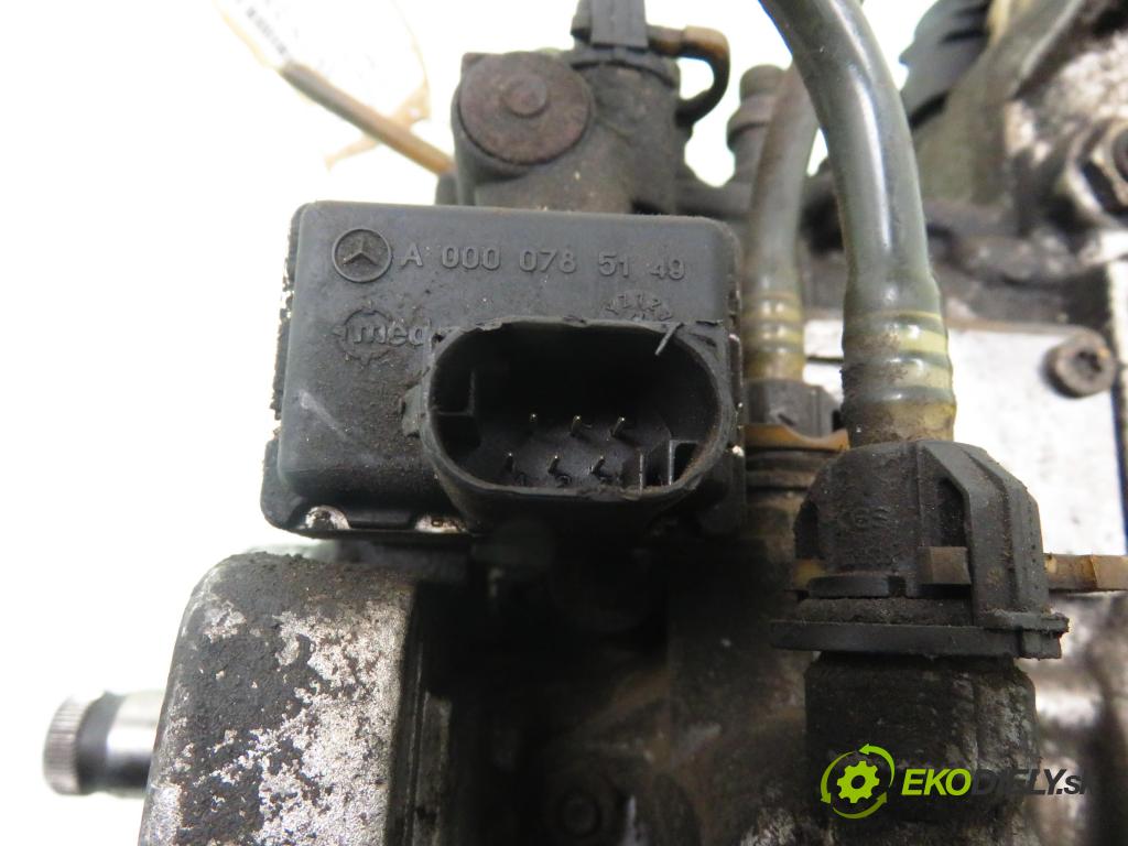 MERCEDES-BENZ VITO Autobus (638) VAN 1997 72,00 110 TD 2.3 (638.174) - OM 601.970 2299,00 pumpa vstřikovací 0400074871 ; 6010707601ER ; A0000785149 (Vstřikovací čerpadlo)