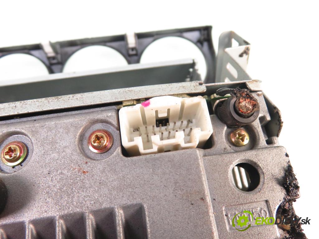 MAZDA 6 sedan (GG) SEDAN 2003 88,00 1.8 1798,00 RADIO CD Modul FF011068B