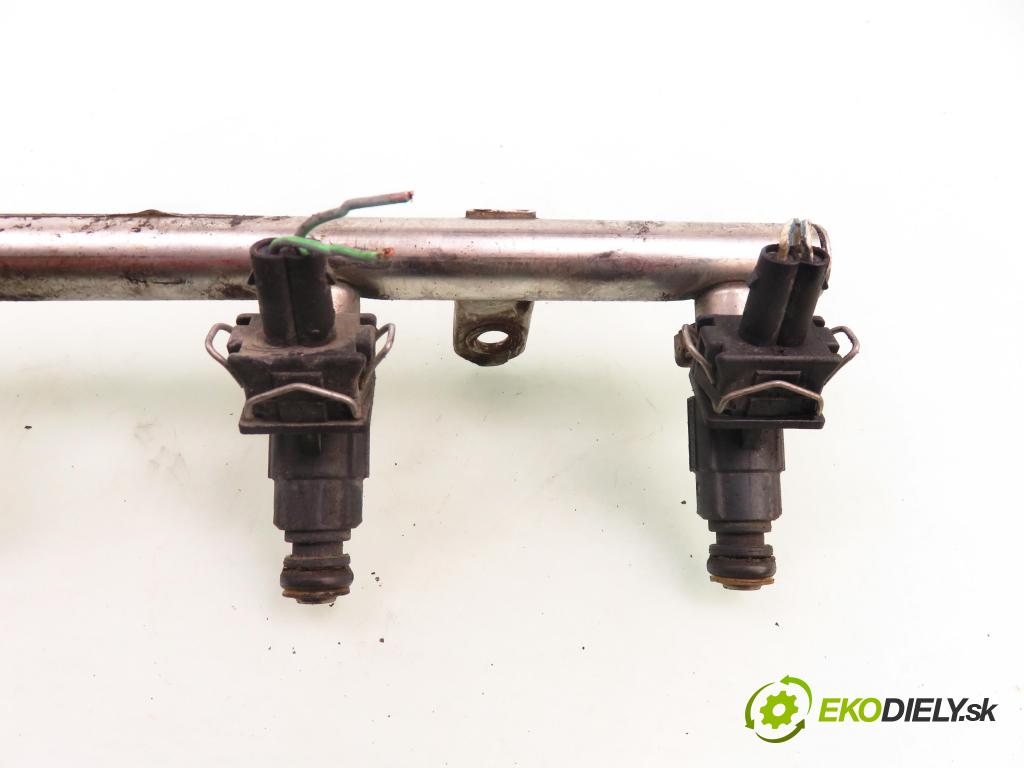 MERCEDES-BENZ KLASA A (W168) HB 2001 60,00 1.4 A 140 82 - M 166.940 1397,00 Lišta vstrekovacia 96610001 ; A1660700495 (Vstrekovacie lišty)