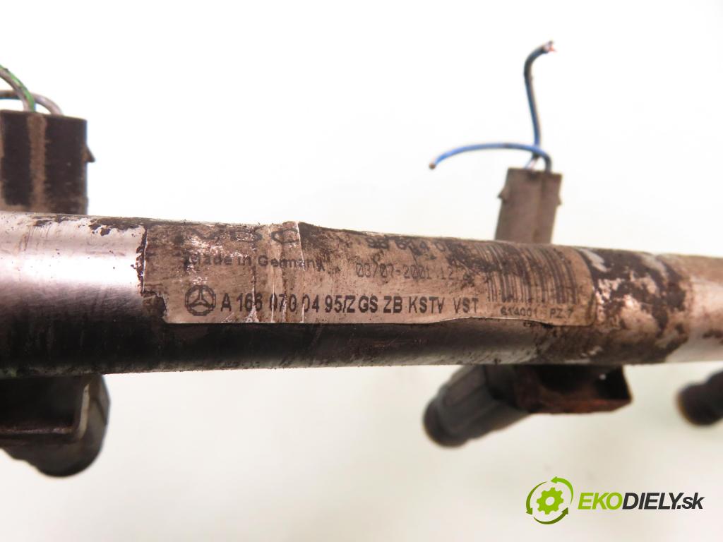 MERCEDES-BENZ KLASA A (W168) HB 2001 60,00 1.4 A 140 82 - M 166.940 1397,00 Lišta vstrekovacia 96610001 ; A1660700495 (Vstrekovacie lišty)