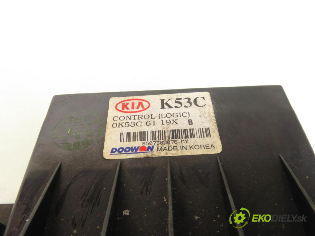 KIA CARNIVAL II (GQ) MINIVAN 2005 106,00 2.9 CRDi - J3 2902,00 Panel kúrenia KLIMATIZACE: 0K53C6119X