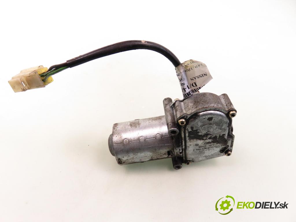 NISSAN SERENA (C23) MINIVAN 1994 49,00 2.0 D - LD20 1952,00 Motorček stierače zadné 9390332602