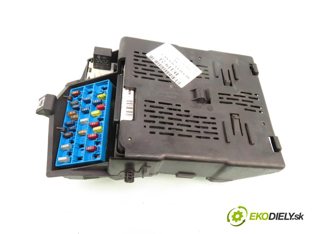 RENAULT SCENIC I (JA0/1_) MINIVAN 2000 79,00 1.6 16V 107 - K4M 700 1598,00 MODUL BSI 8200029340A ; S108502510C