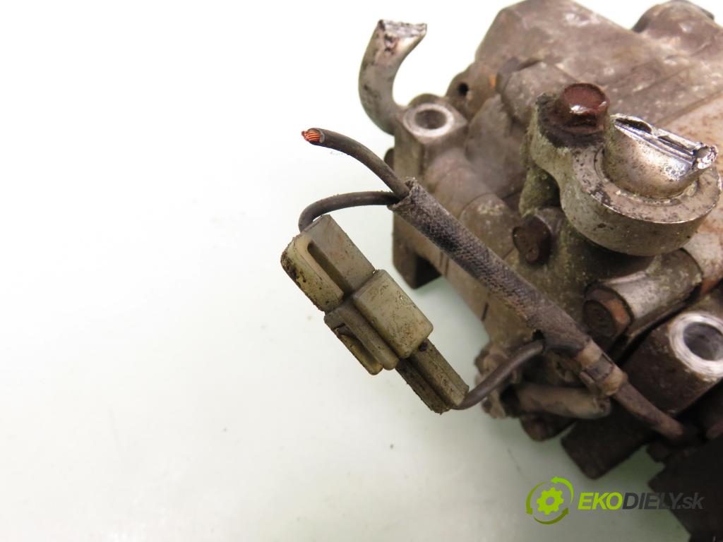 MAZDA 323 F VI (BJ) HB 2000 1840,00 Kompresory klimatyzacji 1840,00 KOMPRESOR: klimatizace H12A0AH4JU ; ATM0SGU10 (Kompresory)