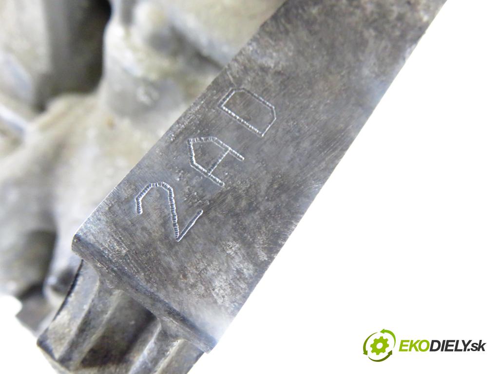 TOYOTA COROLLA Verso (ZER_, ZZE12_, R1_) MINIVAN 2005 100,00 2.2 D-4D (AUR10_) - 2AD-FTV 2231,00 blok Motor 2AD (Blok motora)