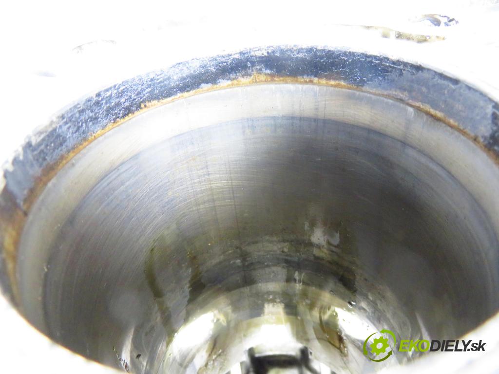 TOYOTA COROLLA Verso (ZER_, ZZE12_, R1_) MINIVAN 2005 100,00 2.2 D-4D (AUR10_) - 2AD-FTV 2231,00 blok Motor 2AD (Blok motora)