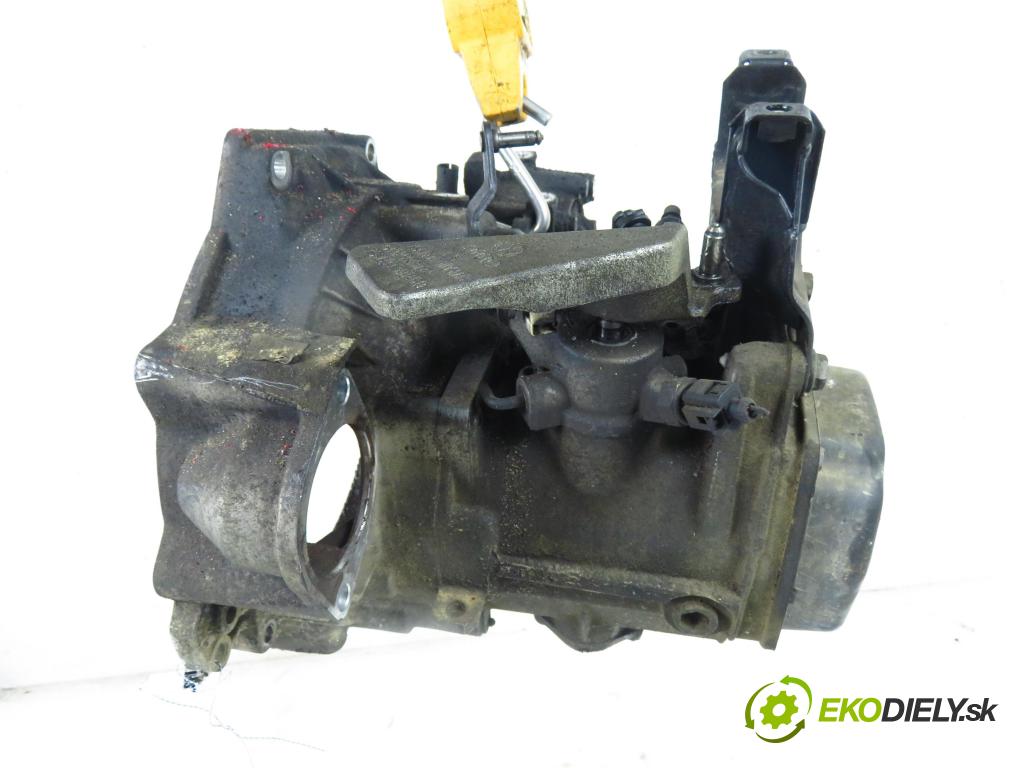 SKODA FABIA I (6Y2) KOMBI 2006 74,00 1.9 TDI PD 100 - ATD 1896,00 Prevodovka MANUALNA JDA 30166; 146019 2