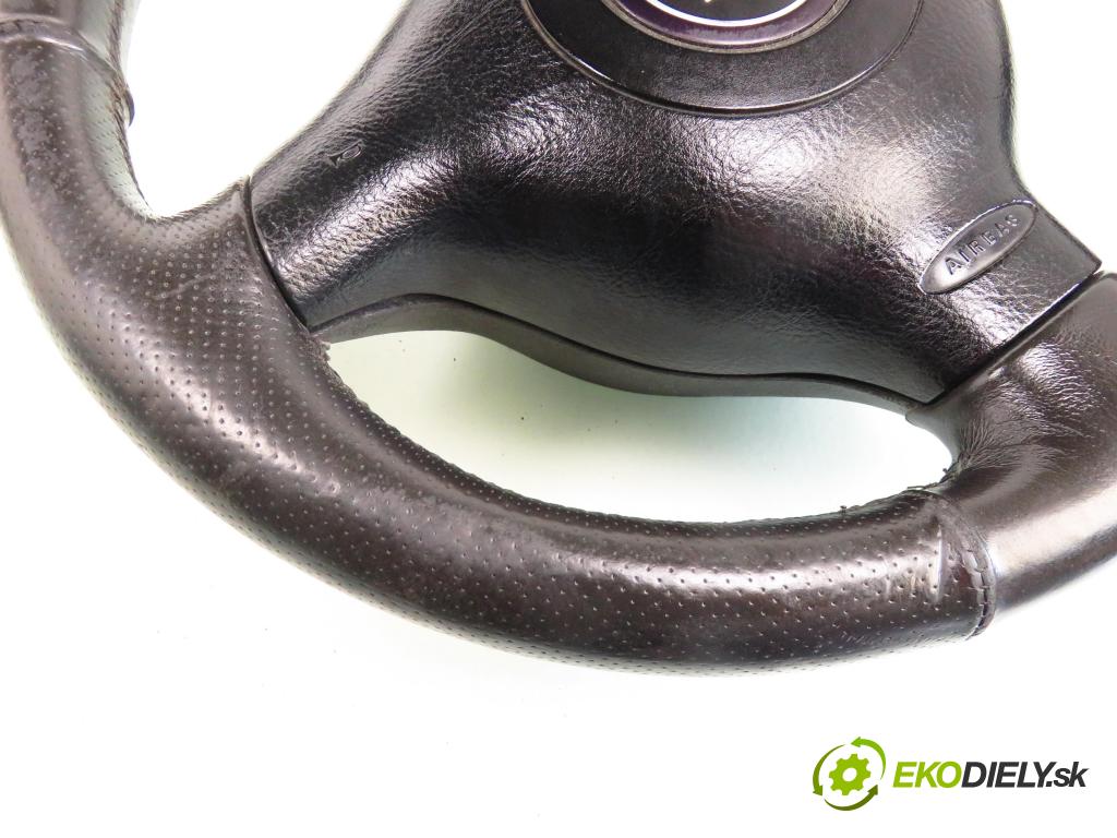 SEAT LEON (1M1) HB 2000 55,00 1.4 16V - APE 1390,00 Volant  (Volanty)