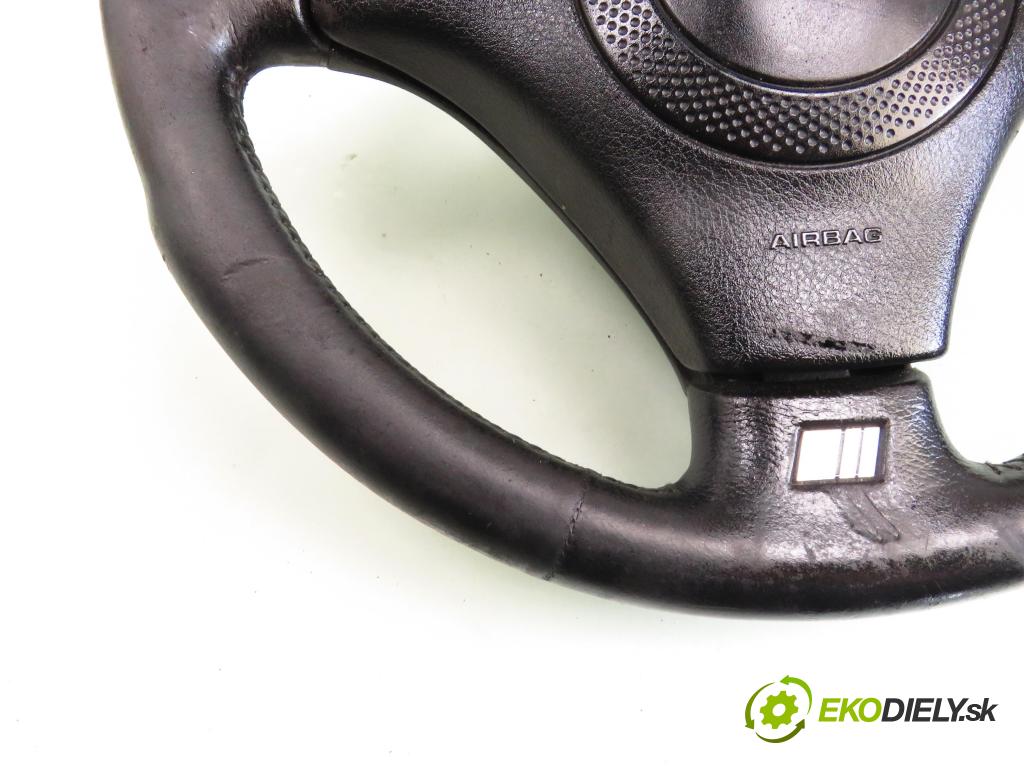 AUDI A6 (4B2, C5) SEDAN 1997 142,00 2.8 quattro - ACK 2771,00 Volant  (Volanty)