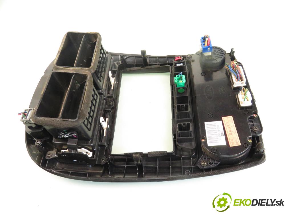 KIA (DYK) CERATO HB 2004 77,00 1.6 - G4ED 1599,00 Panel kúrenia KLIMATIZACE: 972502F000