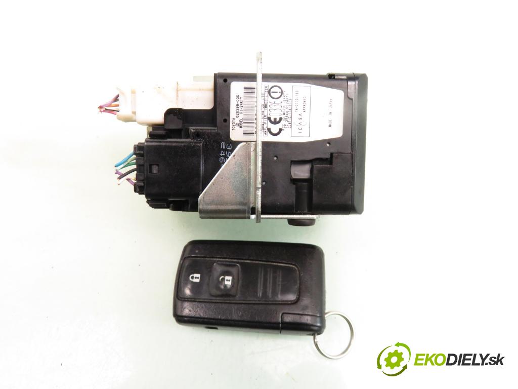 TOYOTA COROLLA Verso (ZER_, ZZE12_, R1_) MINIVAN 2005 2231,00 Stacyjki 2231,00 spinačka 626399000 (Spínacie skrinky a kľúče)