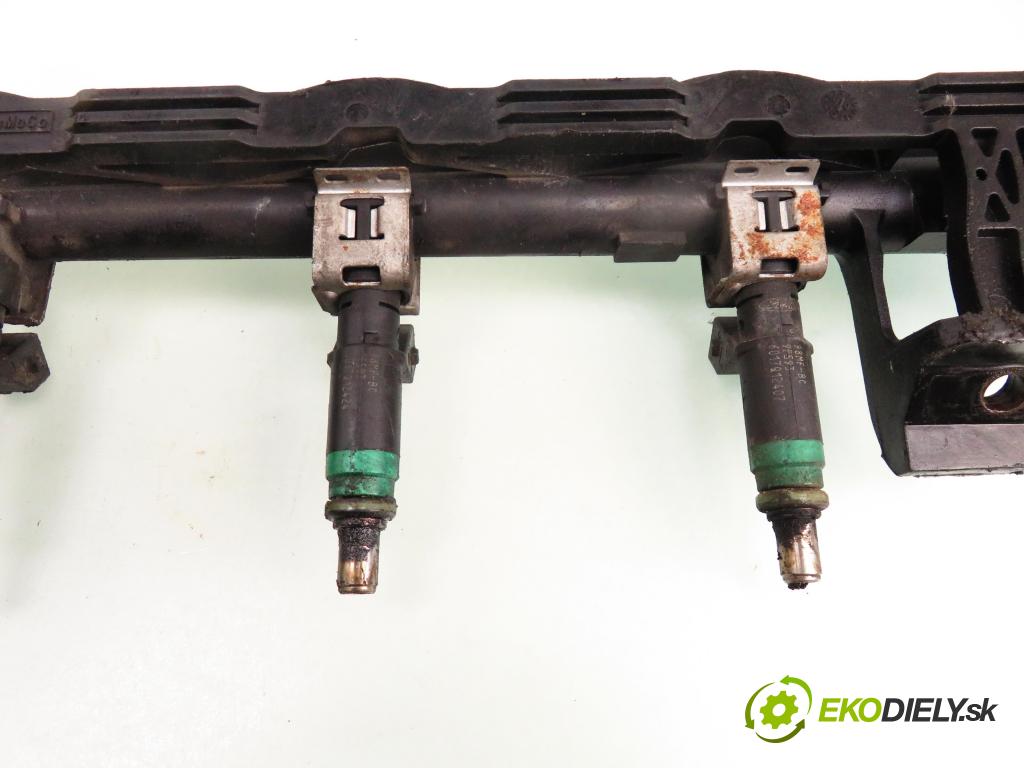 FORD FOCUS II (DA_, HCP) HB 2006 74,00 1.6 - SHDC 1596,00 Lišta vstrekovacia 98MFBC; 5M5G9H487BA (Vstrekovacie lišty)