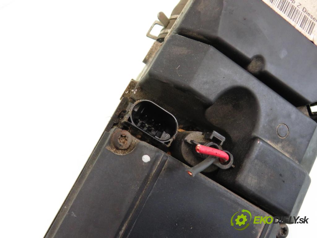 MAZDA 6 Station Wagon (GY) KOMBI 2004 1998,00 Części 1998,00 Webasto 9000610C ; RF5C209A0 ; 9100002C (Webasto ohřívače)