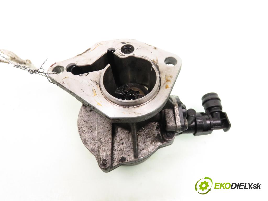 RENAULT SCENIC I (JA0/1_) MINIVAN 2002 59,00 1.9 dTi 80 - F9Q 744 1870,00 pumpa vakuová 72238908F; 8200072985