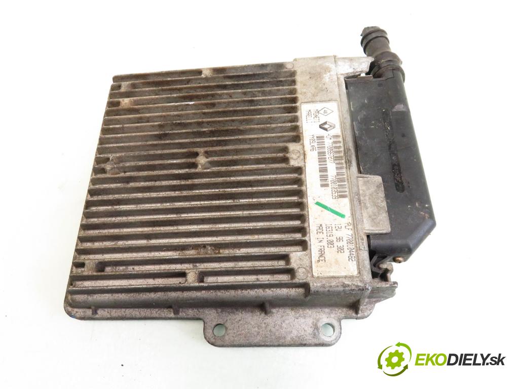 RENAULT CLIO I (B/C57_, 5/357_) HB 1996 40,00 1.2 (B/C/S572) - E5F 710 1171,00 řídící jednotka motora HOM7700867277; 7700103539