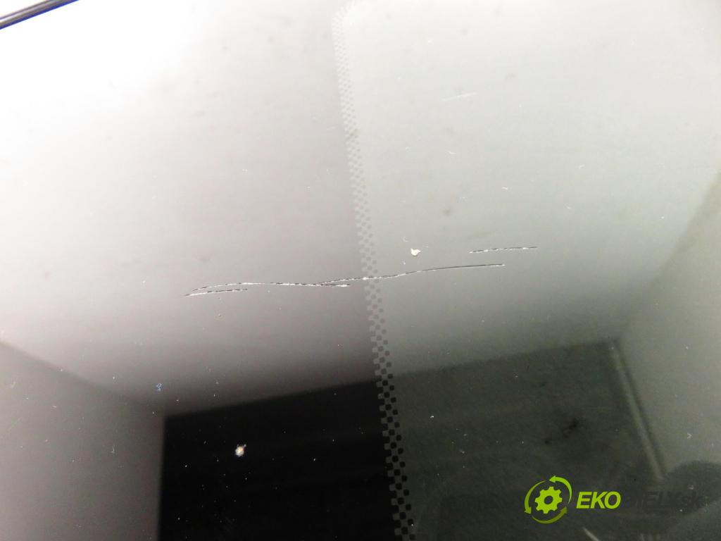 NISSAN MAXIMA VI (A34) SEDAN 2004 195,00 3.5 - VQ35DE 3498,00 střešní okno  (Okna karoserie)