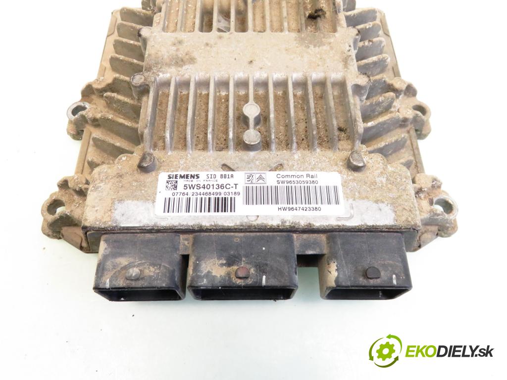 PEUGEOT PARTNER Skrzynia (5_, G_) FURGON 2003 1997,00 Sterowniki silnika 1997,00 řídící jednotka motora 5WS40136CT ; SW9653059380 ; HW9647423380