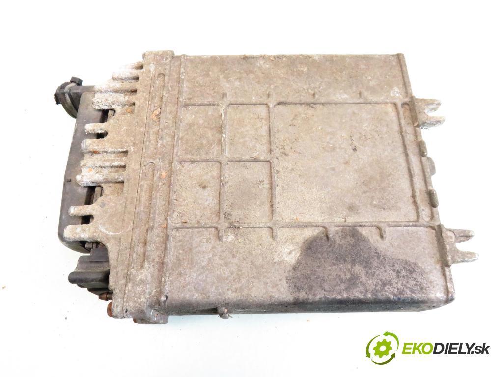 SEAT IBIZA II (6K1) HB 1999 1896,00 Sterowniki silnika 1896,00 Riadiaca jednotka Motor 028906021DK ; 0281001484