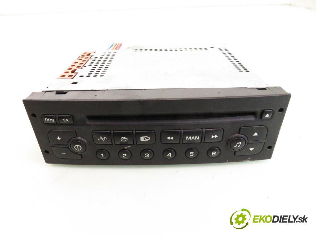PEUGEOT 307 SW (3H) KOMBI 2003 103,00 2.0 16V - RFN (EW10J4) 1997,00 RADIO CD 96488013XT00